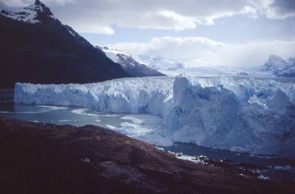 THE PERITO MORENO GLACIER