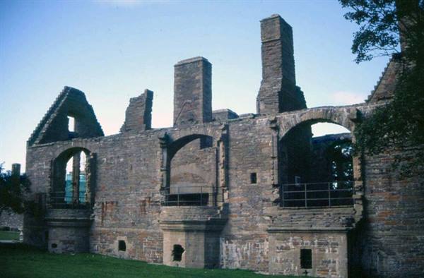 MAINLAND - THE CASTLE
