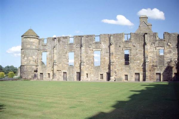 FALKLAND - CASTLE