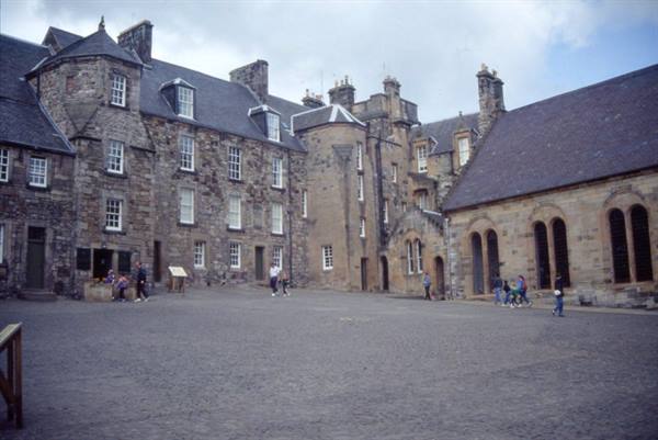 STIRLING - THE CASTLE