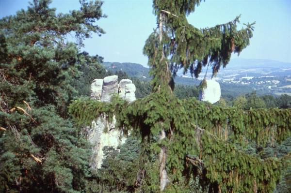 HRUBA SKALA
