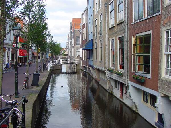 DELFT