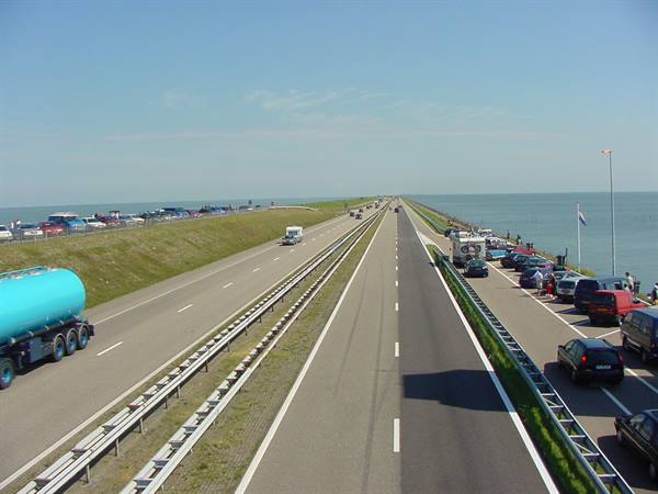THE GREAT DIKE ON THE NORTH SEA