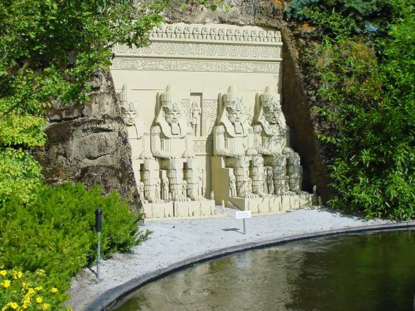 LEGOLAND