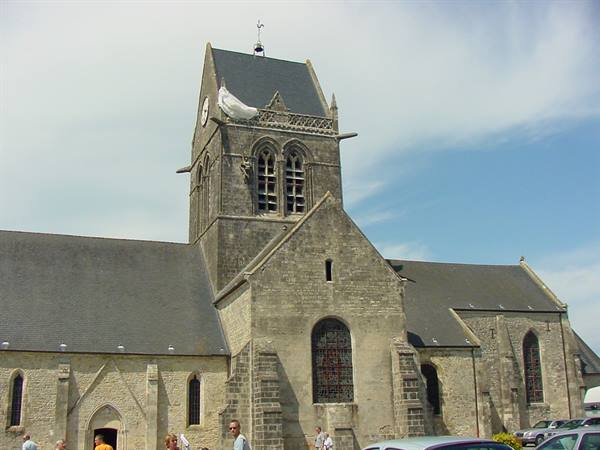 SAINTE-MERE-EGLISE