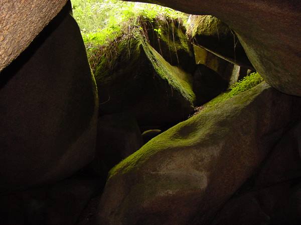 HUALGOAT - THE CAVE