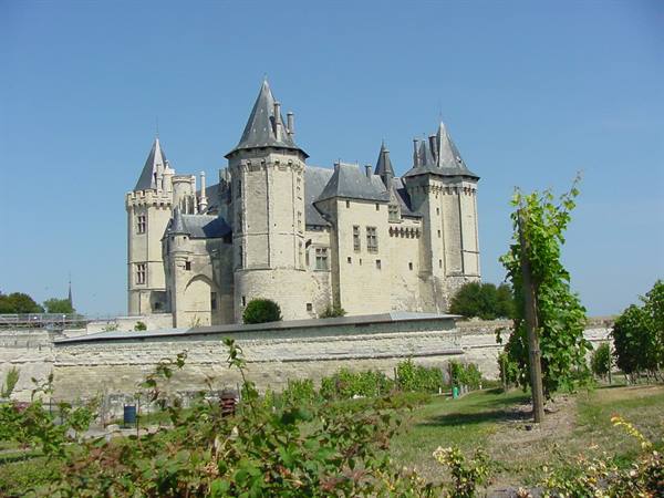 SAUMUR
