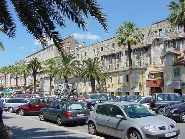 SPLIT
