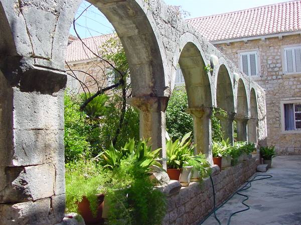 STARI GRAD
