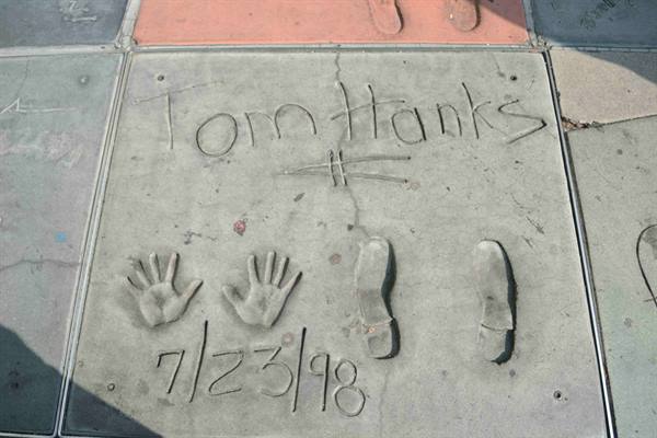 The footprints of the greats of cinema at the Kodak Center