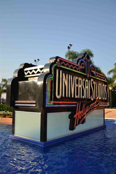 Entrance to Universal Studios