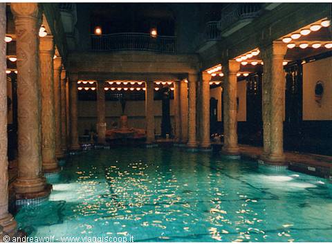The baths of the Gellert hotel. 