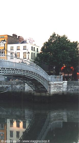 Ha'penny Bridge, Dublin