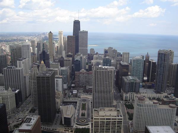 Chicago skyscrapers overlooking Lake Michigan, John Hancock Center, cloudy sky