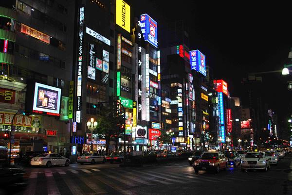 Tokyo by night