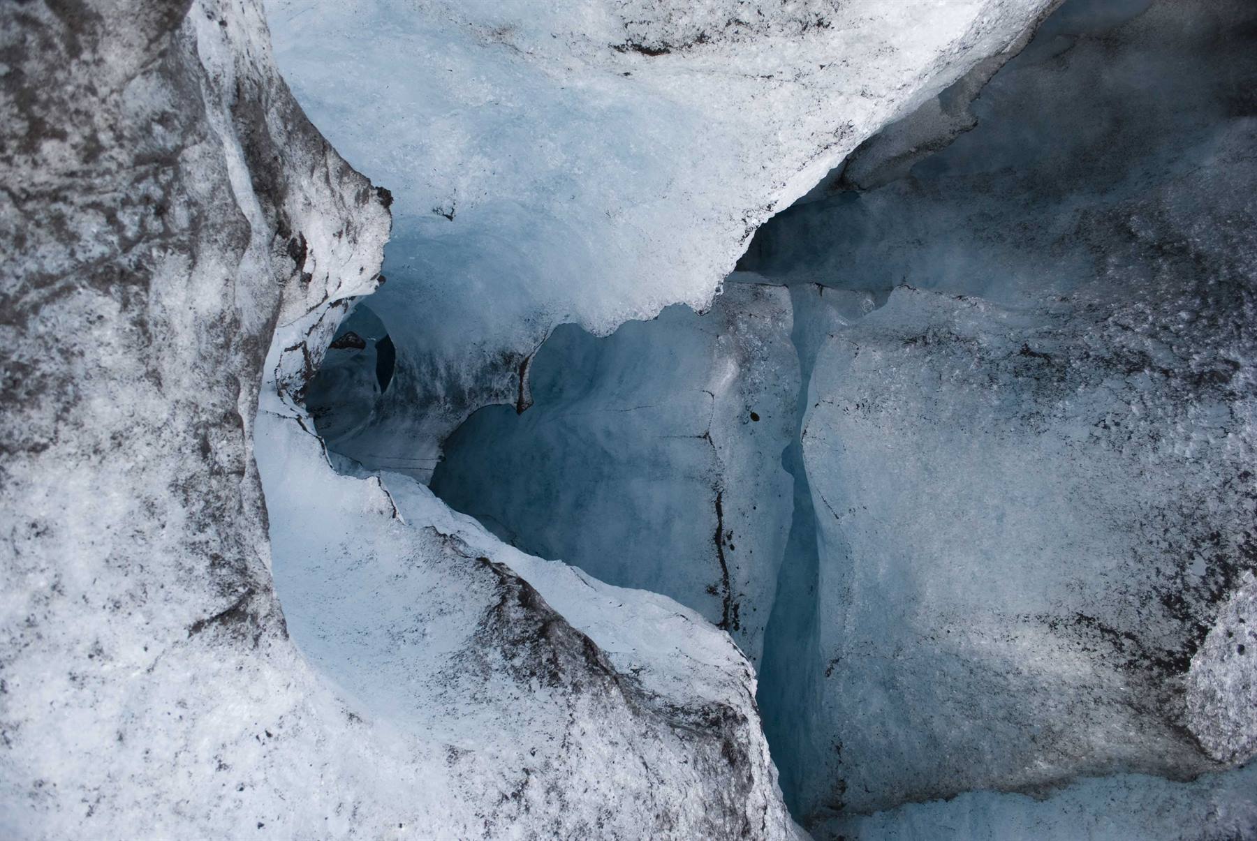 Glimpses of the Skaftafellsjokull glacier