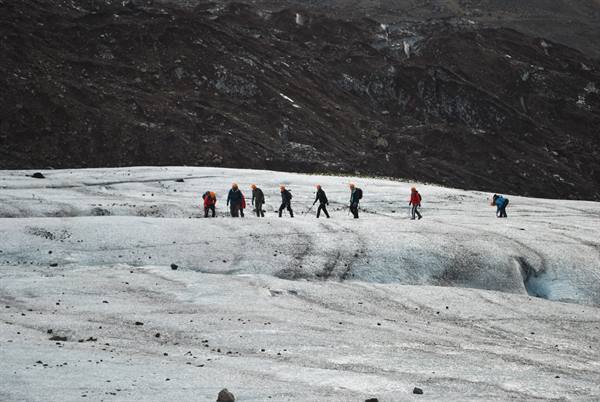 Glimpses of the Skaftafellsjokull glacier 