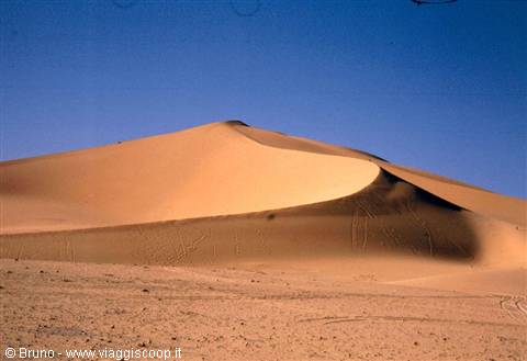 Dunes in the Acacus