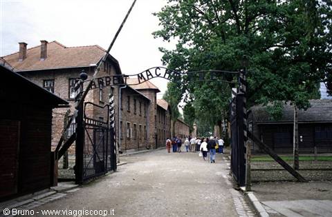 Auschwitz - Main entrance