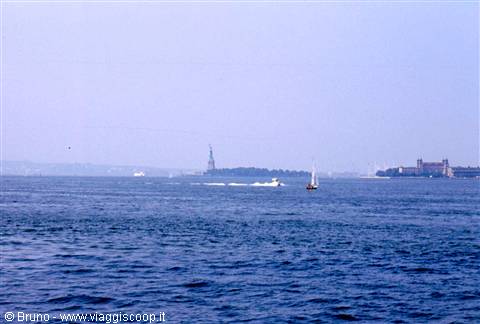 Manhattan Bay