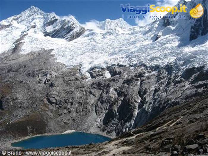 Trekking in the Cordillera Blanca - Panorama in the third stage