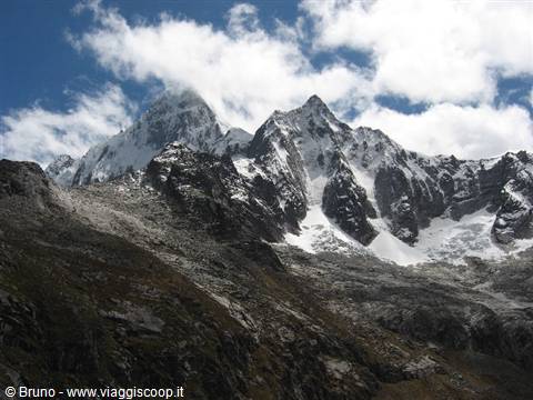 Trekking in the Cordillera Blanca - Panorama in the third stage 