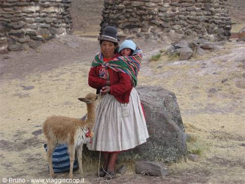 Local woman near Sillustani