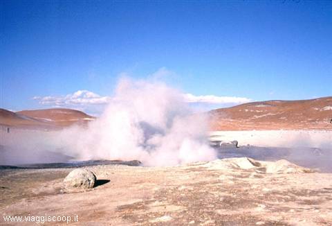 Apaceta geysers