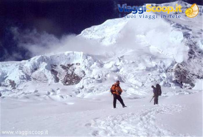 Climb to camp 1 of the Huascaran