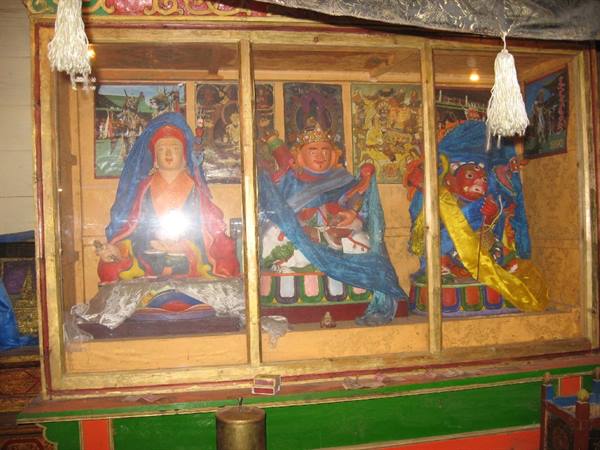 Gimpil Darjaalan Khiid Monastery-Interior