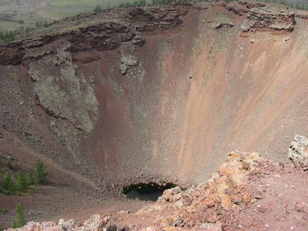 Khorgo Uul volcano crater