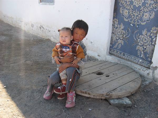 Mongolian children in Dorgon