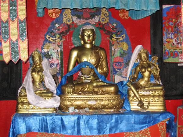 Manzushir Monastery - Interior