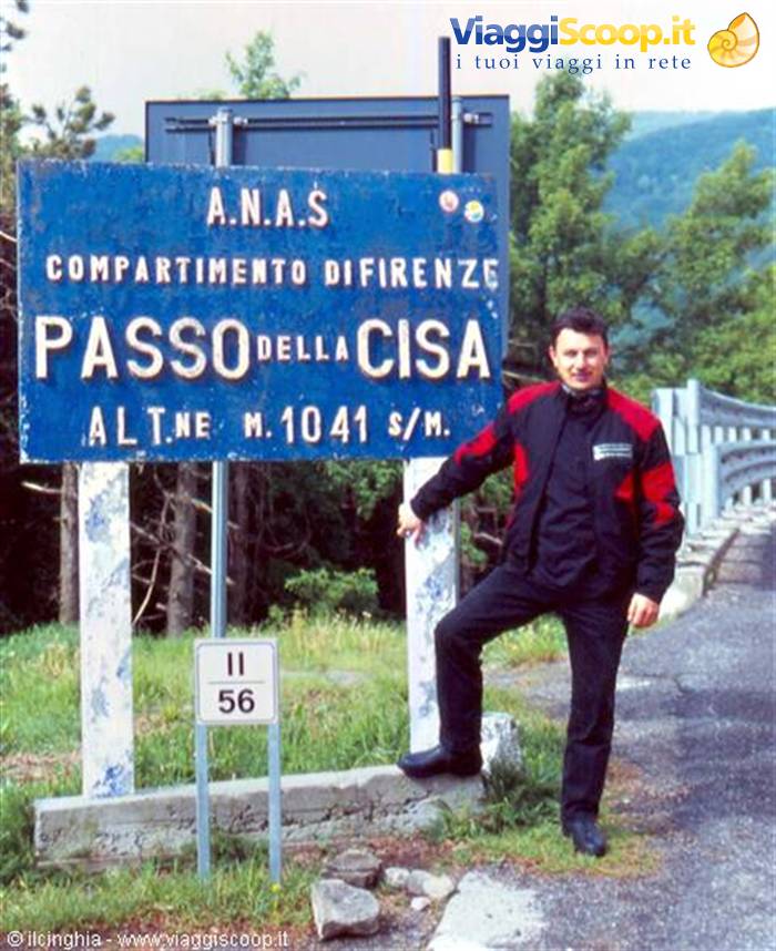 Passo della Cisa: man in red and black jacket beside the A.N.A.S. road sign