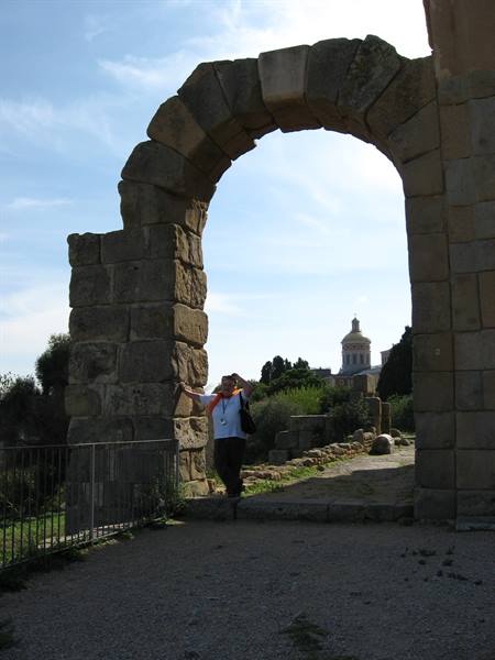 ..... the Roman basilica and the Christian sanctuary