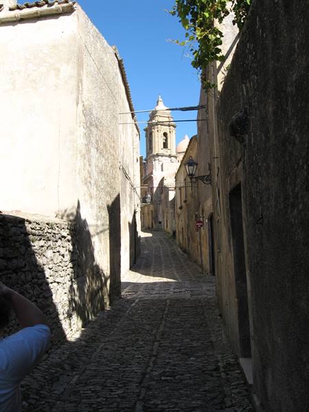 Erice : a little alley