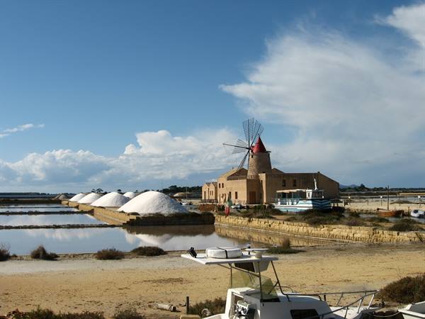 Mozia :the salt pans