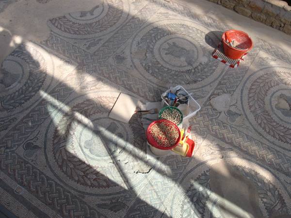 the Villa del Casale : restoration tools