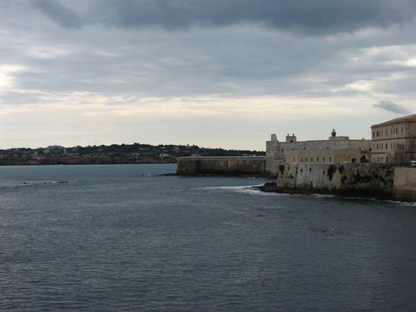 Syracuse: the gulf