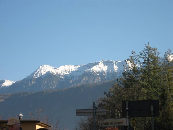 Levico : snow on the mountains