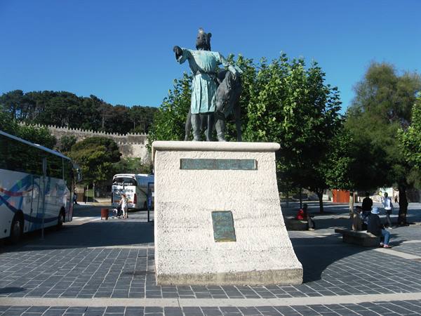 Statue of Alfonso IX