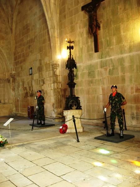 Batalha : honour to the unknown soldier