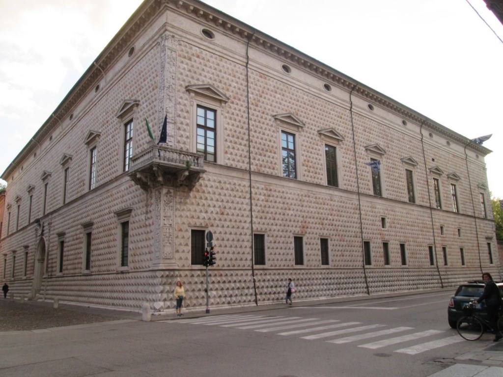 Palazzo Diamanti