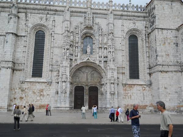 Mosteiro - the gates