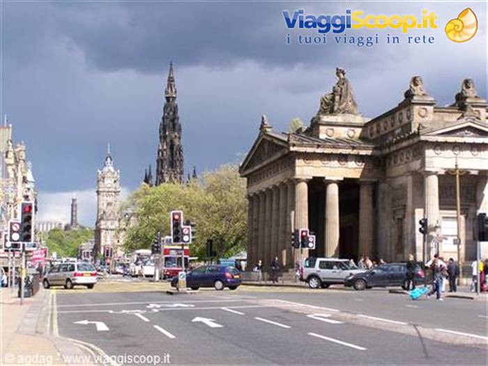 Edinburgh - Panorama of buildings