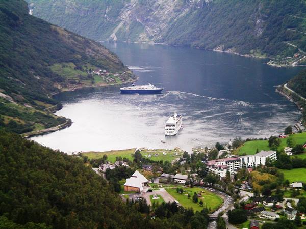 geiranger fjord