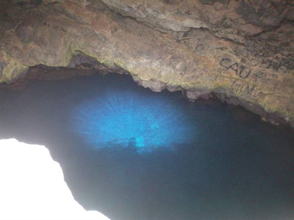BLUE EYE, you only see it when the sun is at Buracona