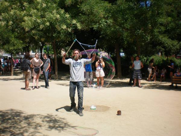 giant bubbles