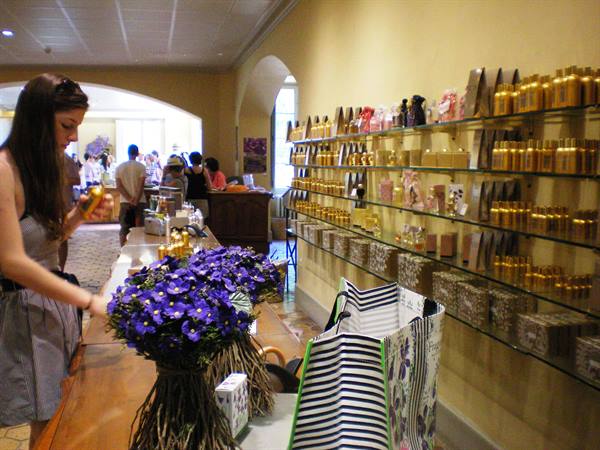 perfume outlet