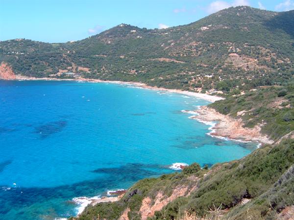 Bay of  Sargese: sea rock